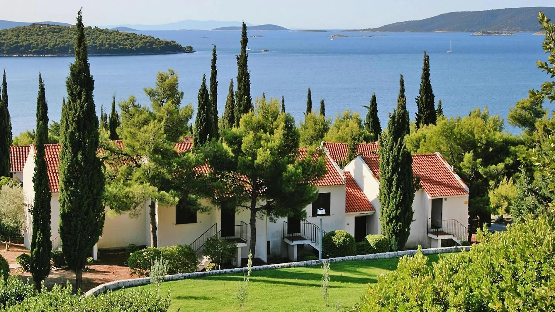 Apartments Medena In Seget Donji, Trogir With Pools