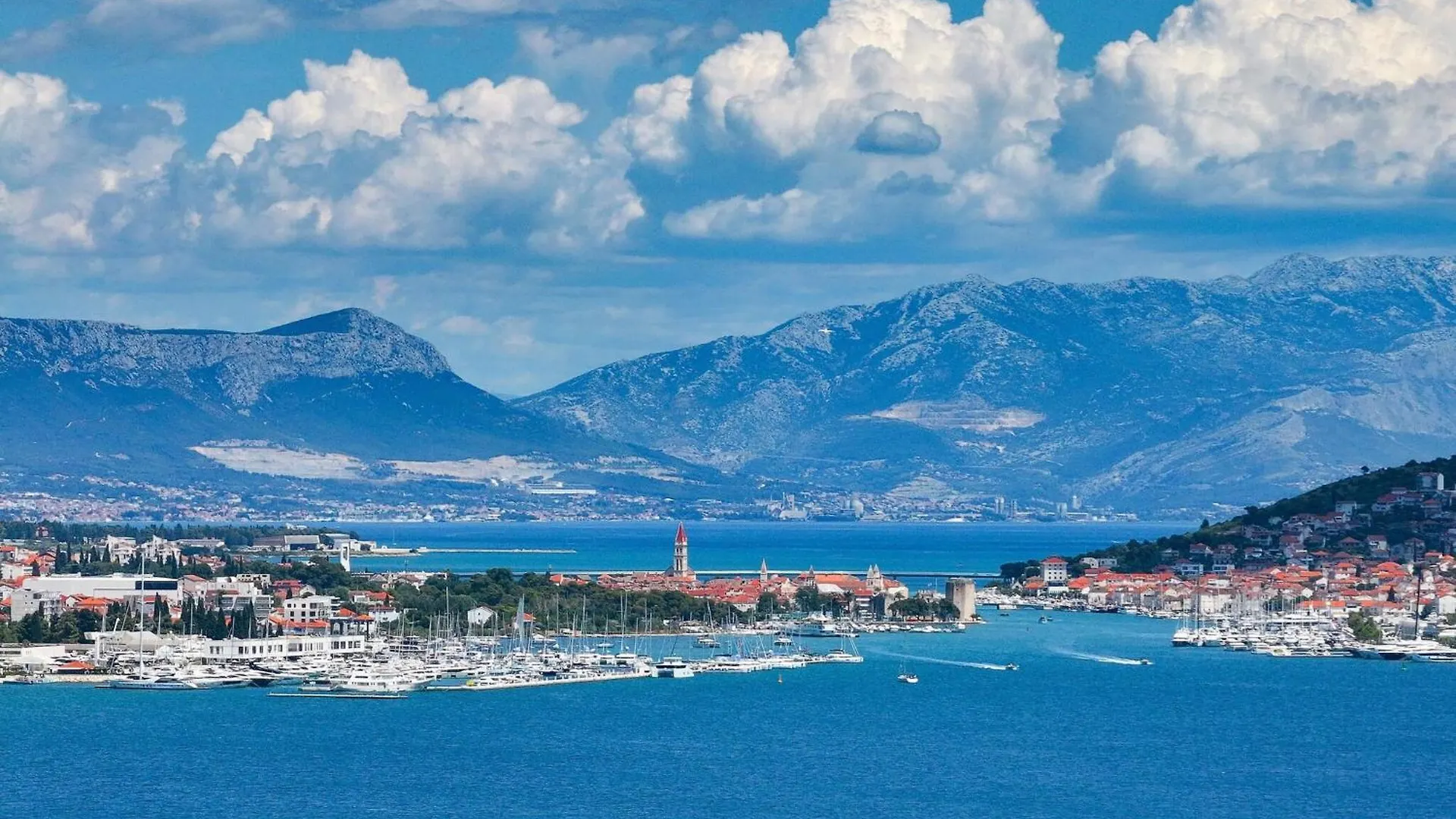 Apartments Medena In Seget Donji, Trogir With Pools