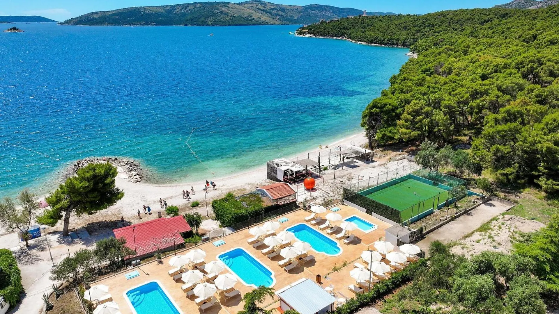 Apartments Medena In Seget Donji, Trogir With Pools