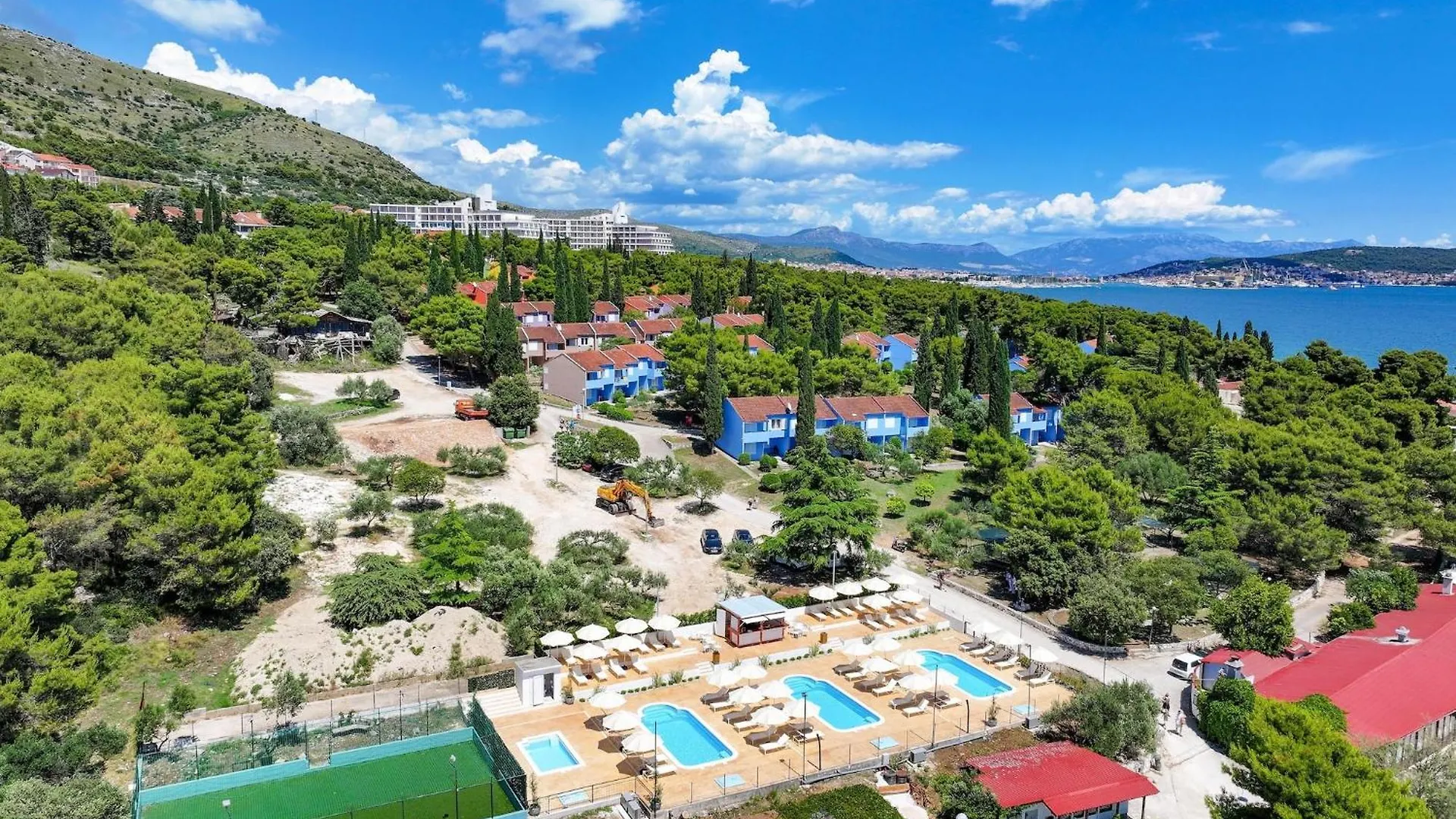 Apartments Medena In Seget Donji, Trogir With Pools Chorvatsko