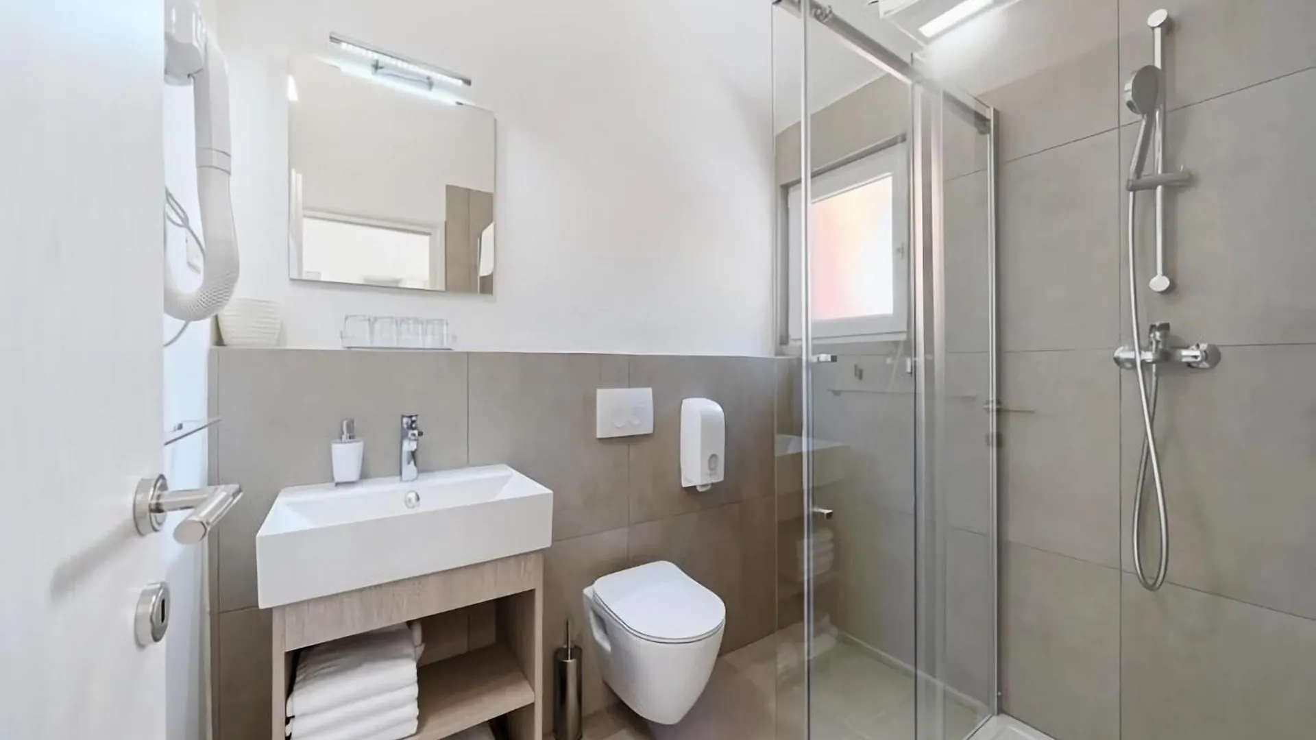 Apartments Medena In Seget Donji, Trogir With Pools